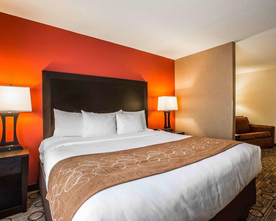 Comfort Suites At WestGate Mall - thumb 25