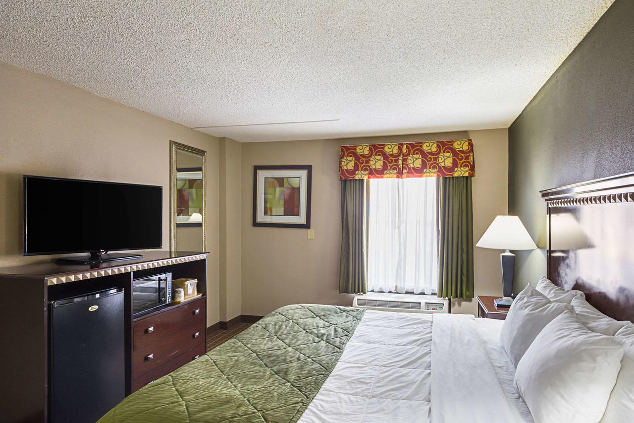 Quality Inn & Suites Greenville - Haywood Mall - thumb 22