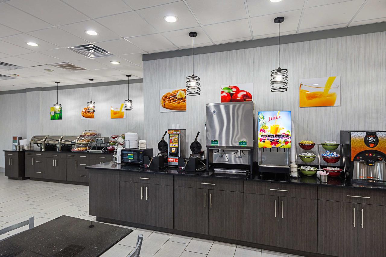 Quality Inn & Suites Greenville - Haywood Mall - thumb 11