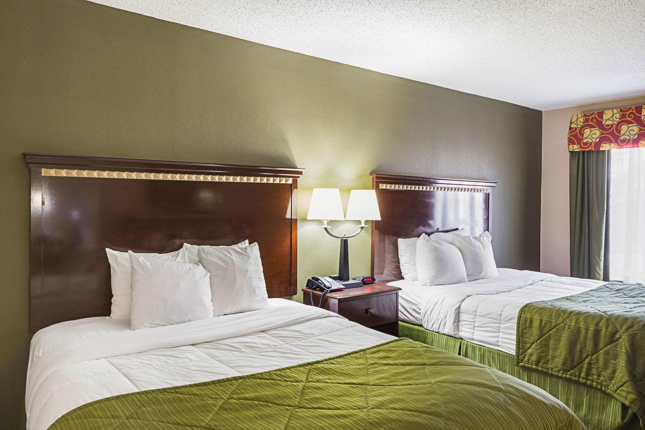 Quality Inn & Suites Greenville - Haywood Mall - thumb 23