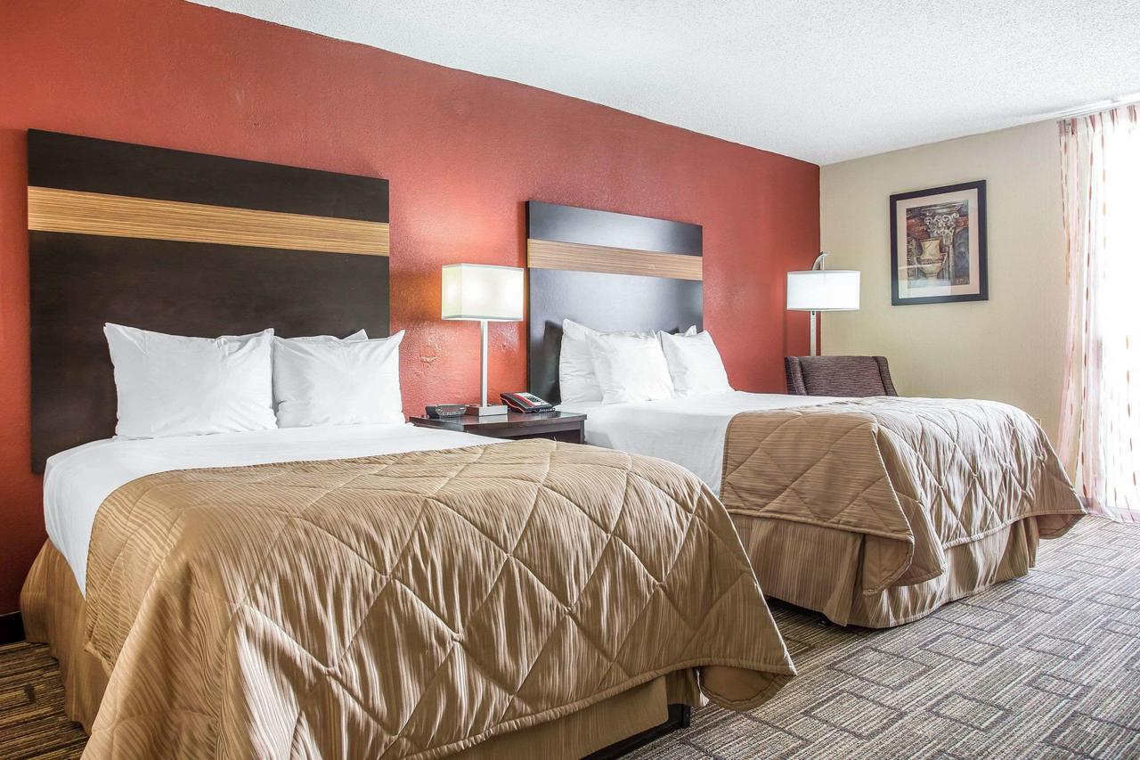 Clarion Hotel - thumb 2