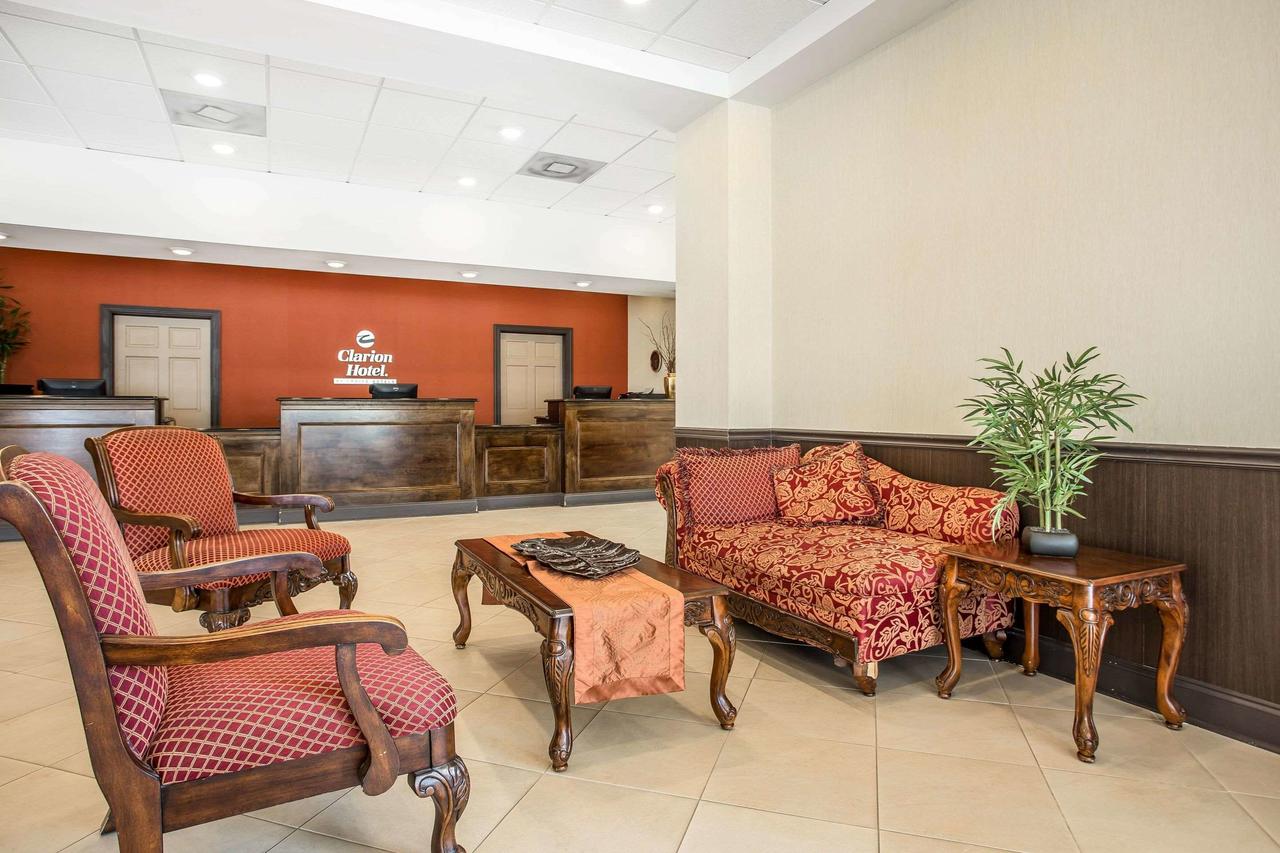 Clarion Hotel - thumb 28