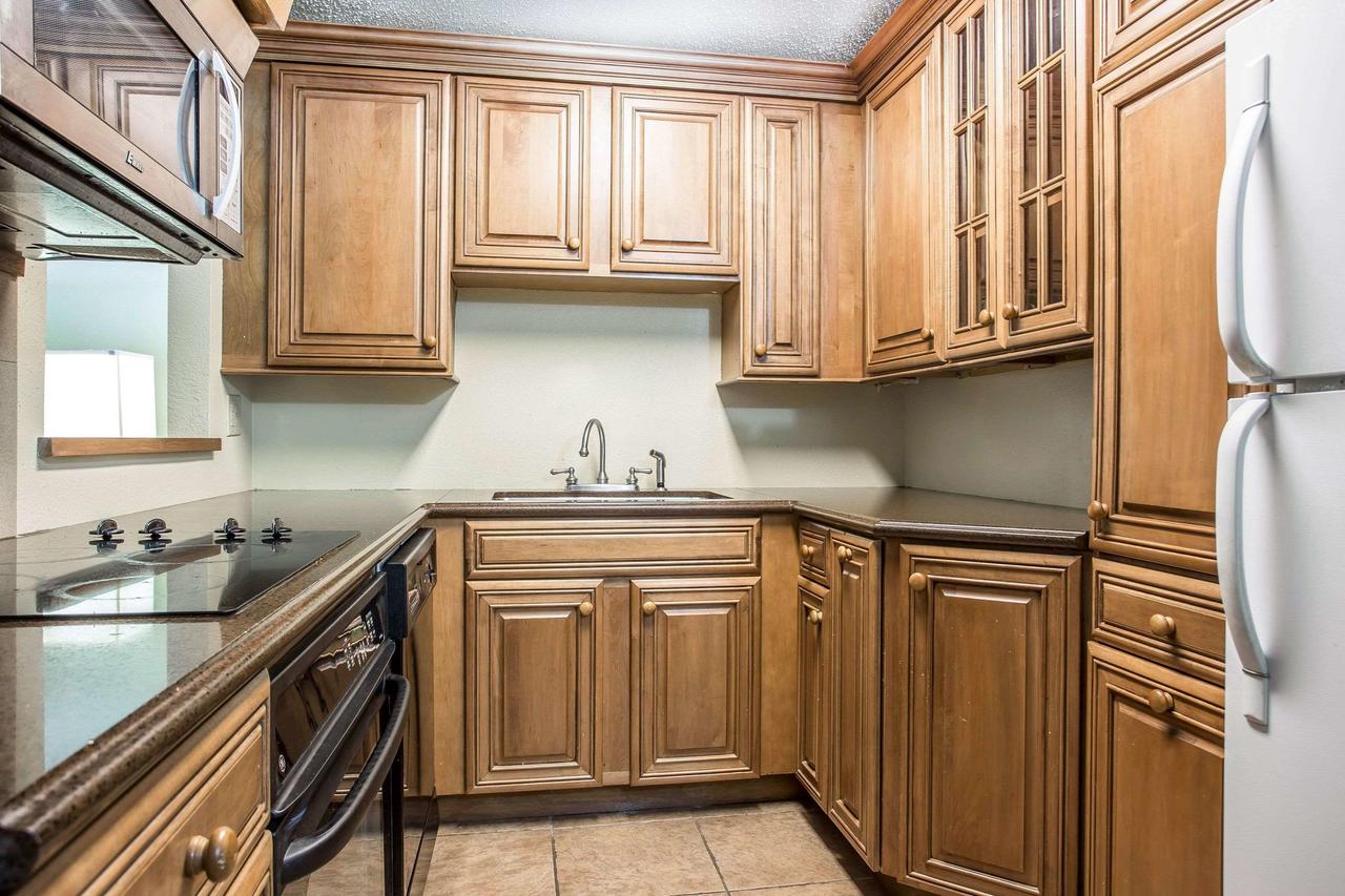 Clarion Hotel - thumb 25