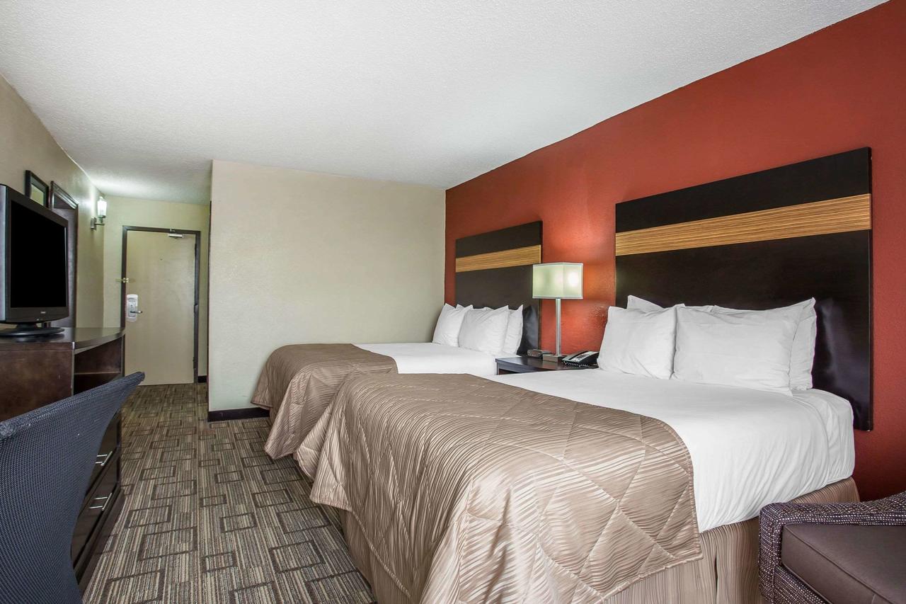 Clarion Hotel - thumb 22