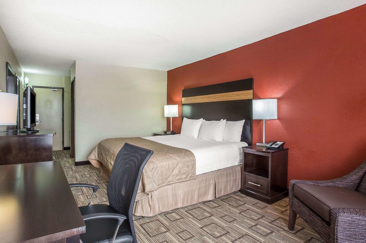 Clarion Hotel - thumb 31