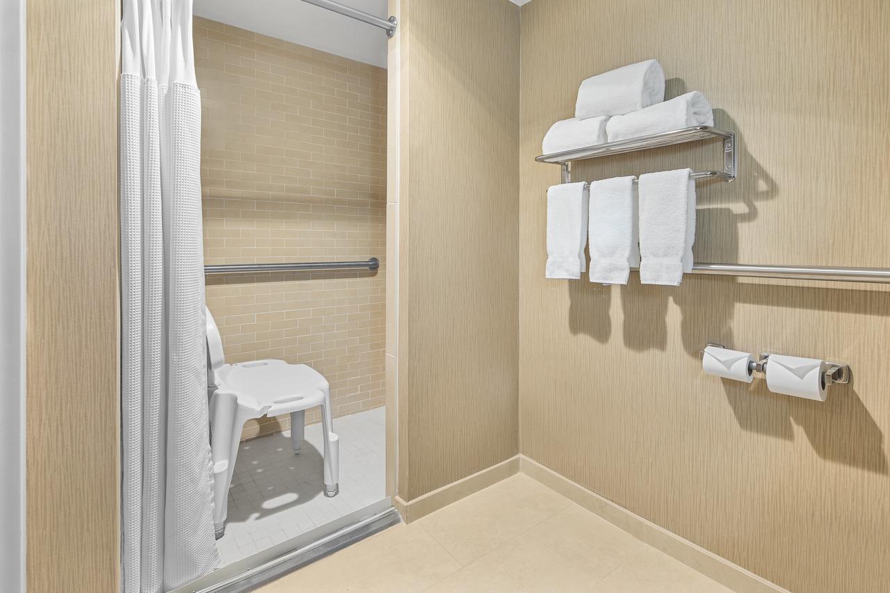 Crowne Plaza Greenville - thumb 12