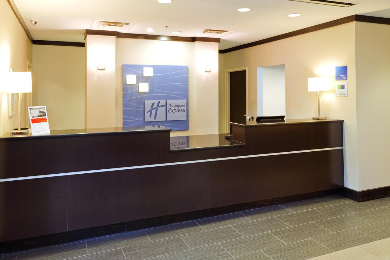 Holiday Inn Express Hotel & Suites Greenville-Downtown - thumb 15