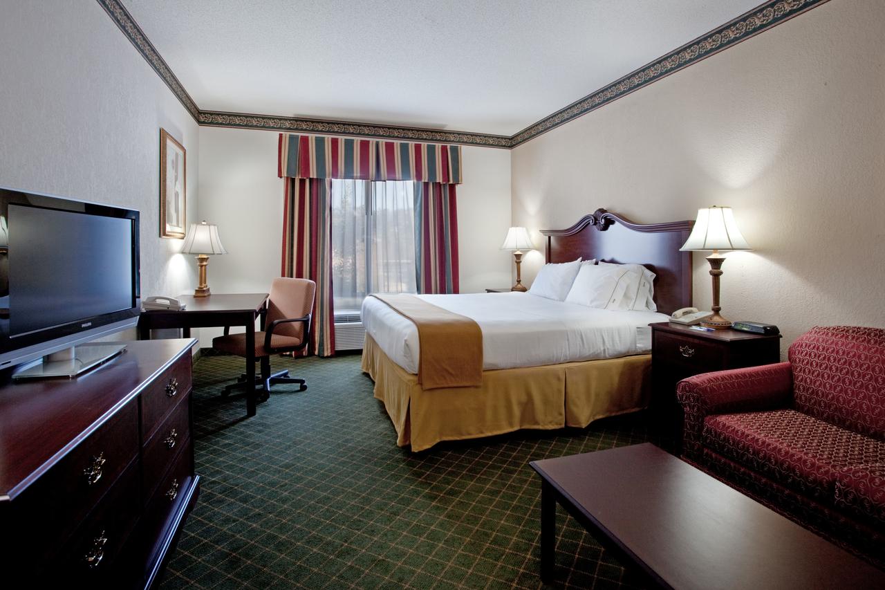 Moncks Corner Inn - thumb 1