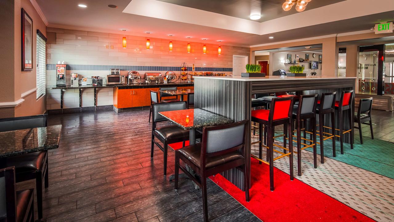 Best Western Plus Airport Inn & Suites - North Charleston - thumb 20