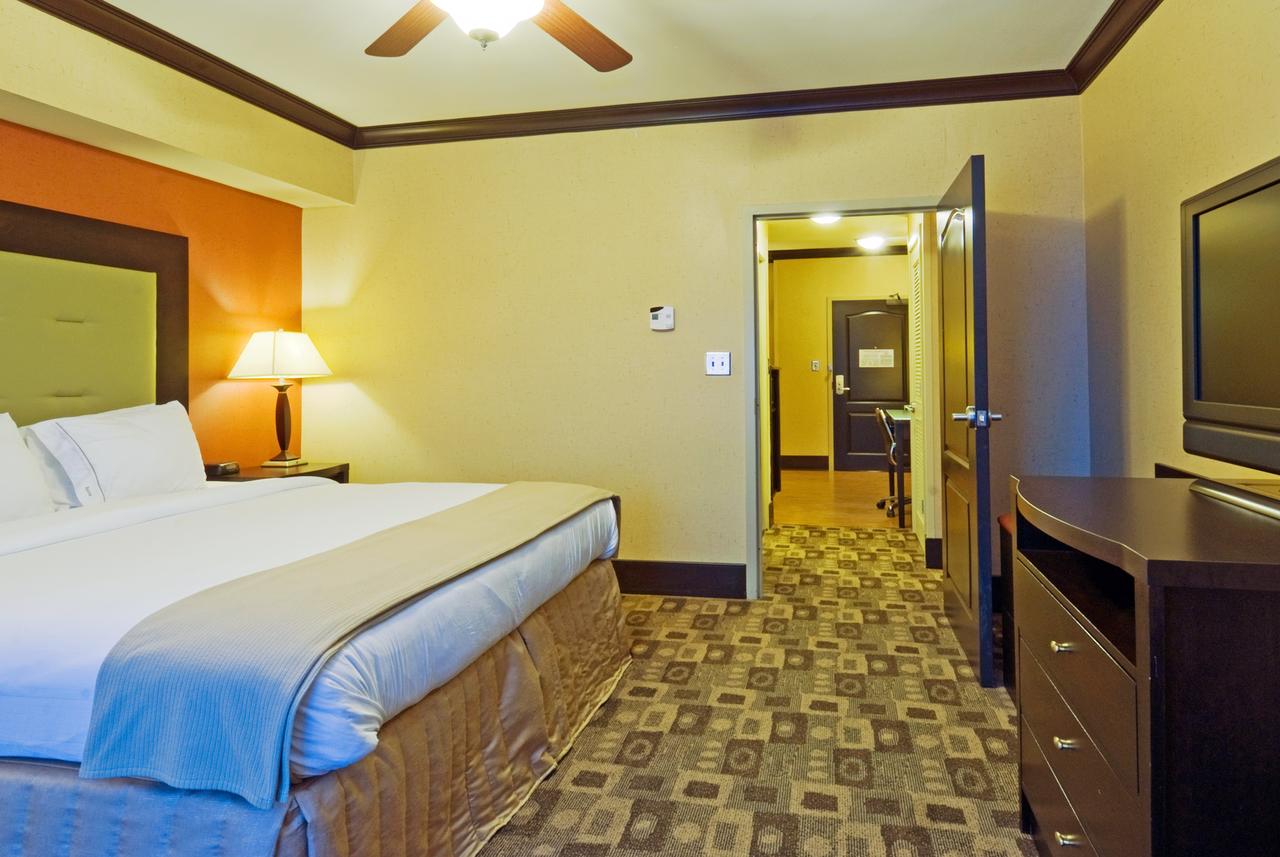 Holiday Inn Express Hotel & Suites Columbia-Fort Jackson - thumb 22