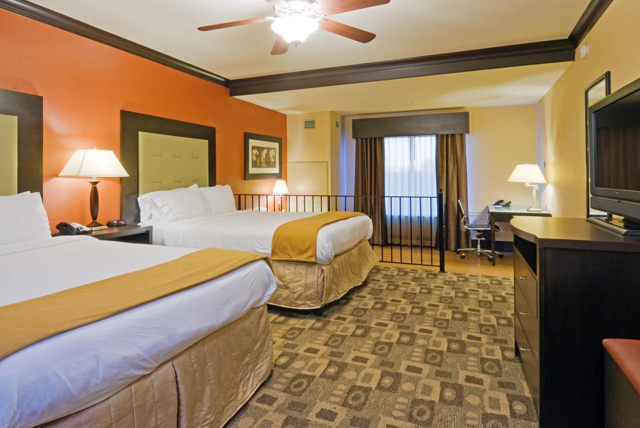 Holiday Inn Express Hotel & Suites Columbia-Fort Jackson - thumb 19