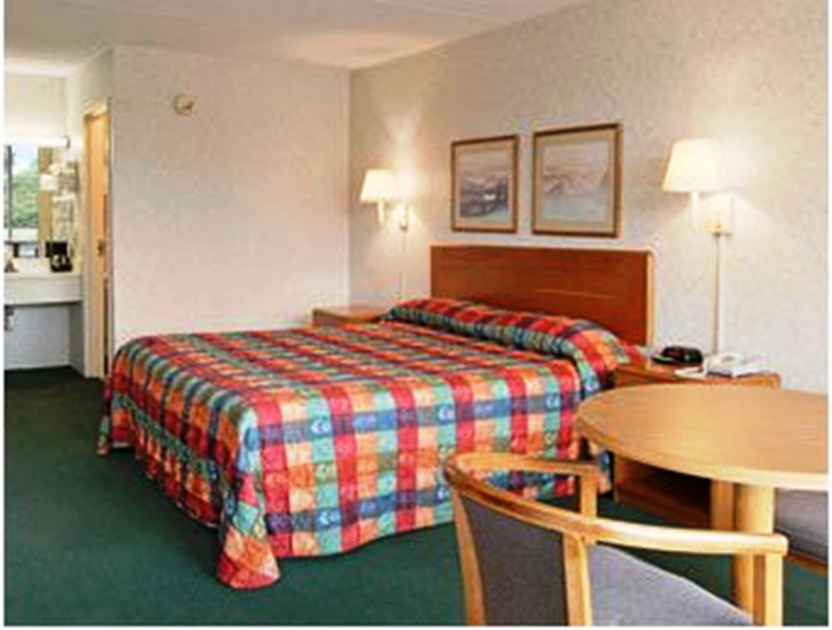 Days Inn By Wyndham Seneca - thumb 7