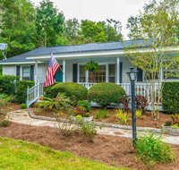 Hip Island House - Tourism Bookings