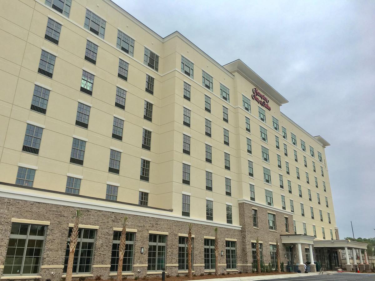 Hampton Inn & Suites Charleston Airport - thumb 1