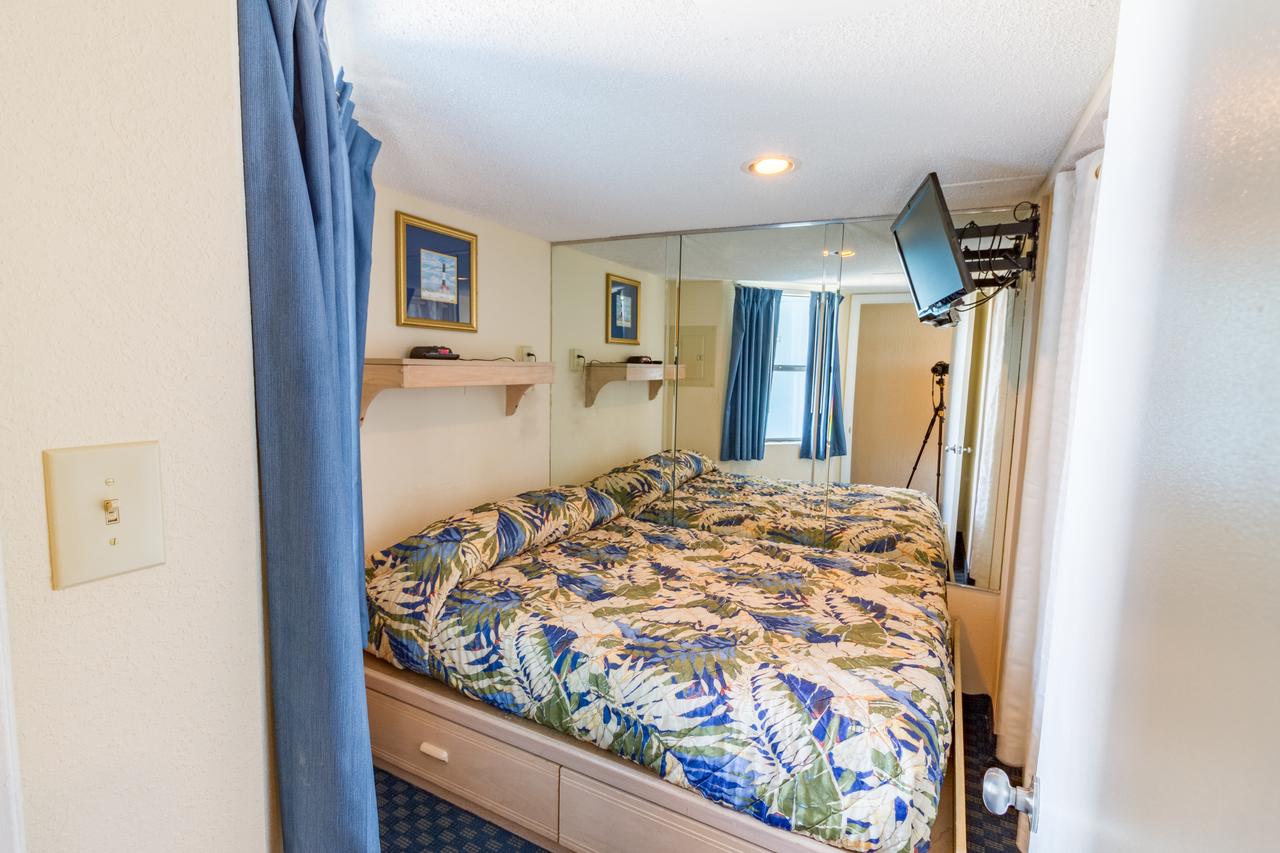 Yachtsman Oceanfront Resort - thumb 22