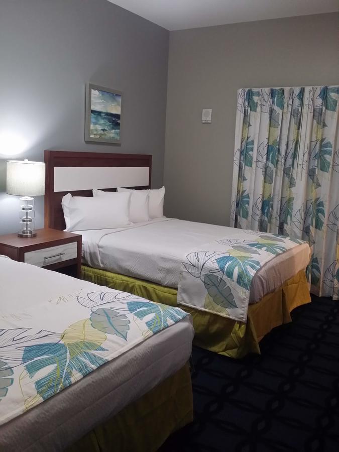SOUTH BAY INN & SUITES - thumb 12