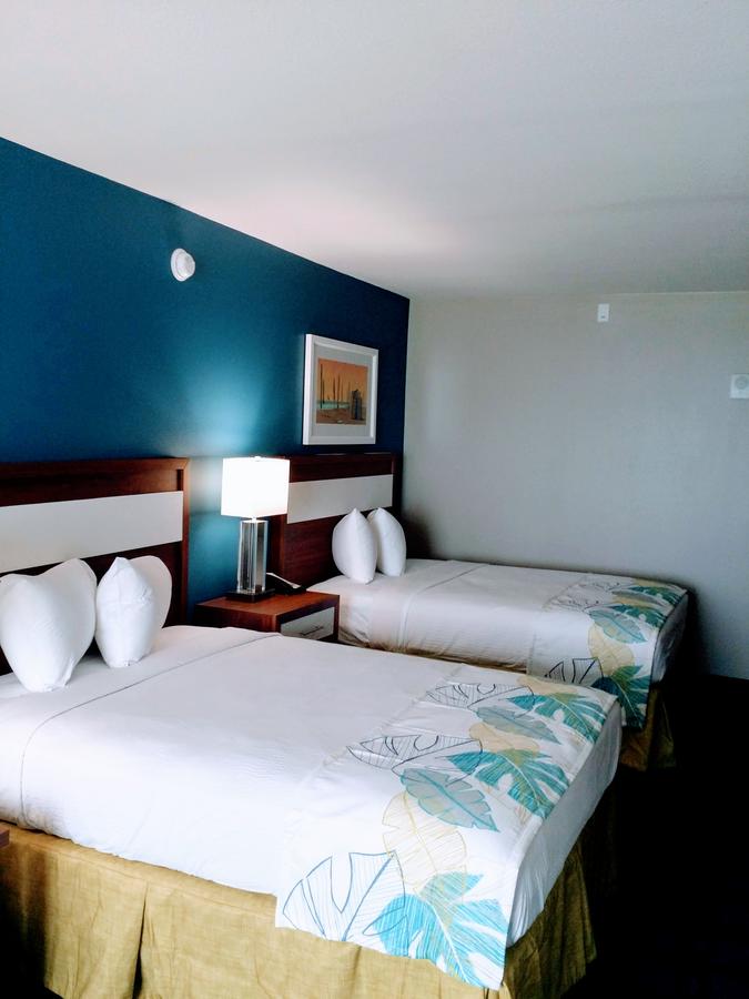 SOUTH BAY INN & SUITES - thumb 15