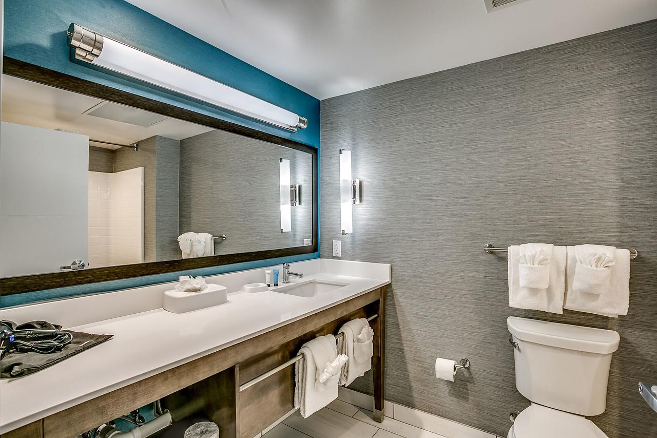 SOUTH BAY INN & SUITES - thumb 38