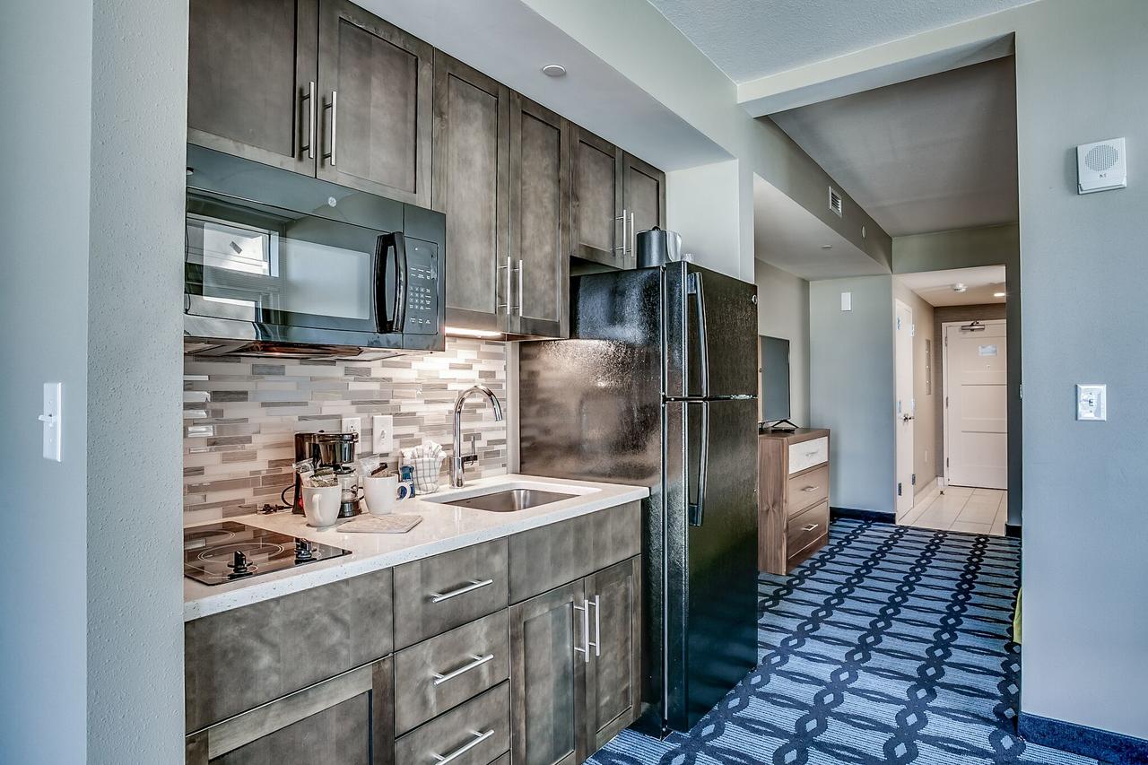 SOUTH BAY INN & SUITES - thumb 24