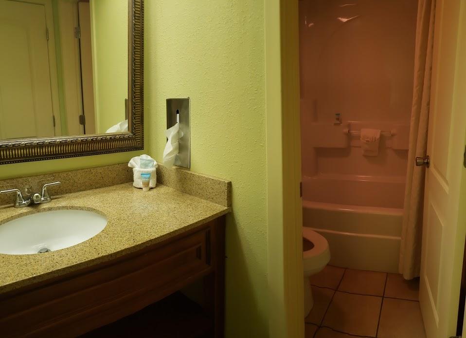 Monterey Bay Suites - thumb 10