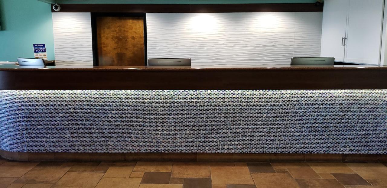 Monterey Bay Suites - thumb 12