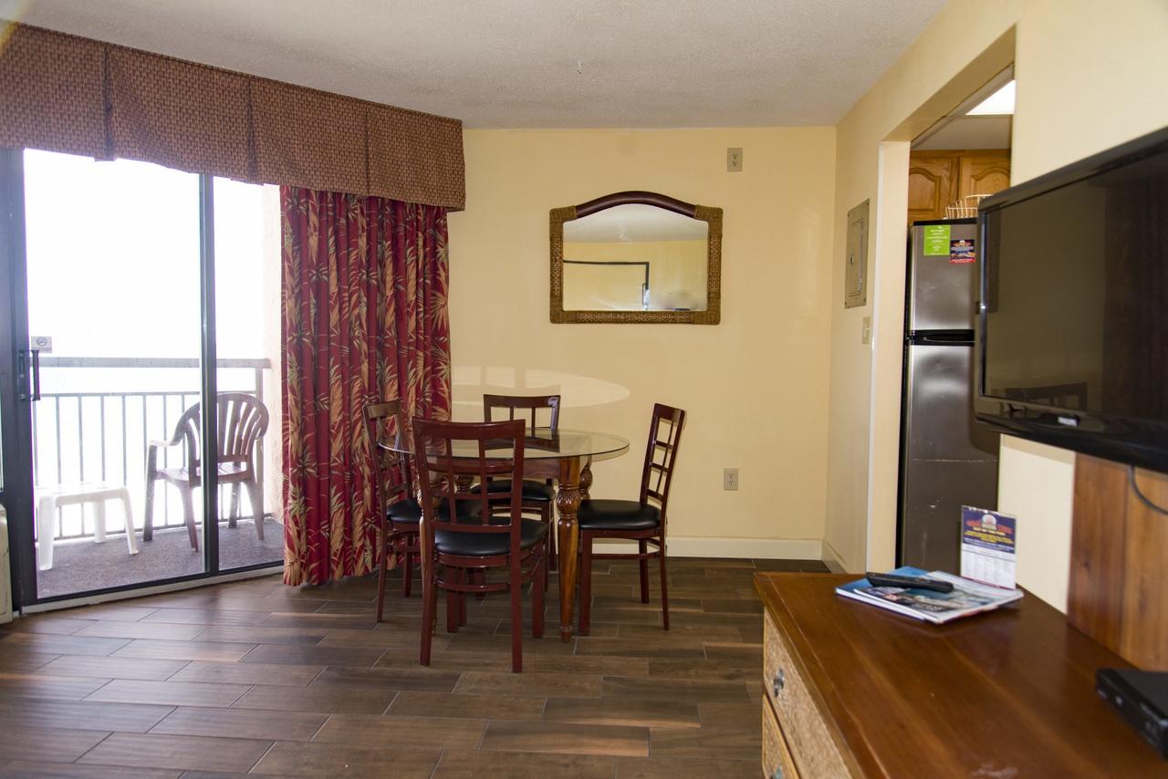 Monterey Bay Suites - thumb 13