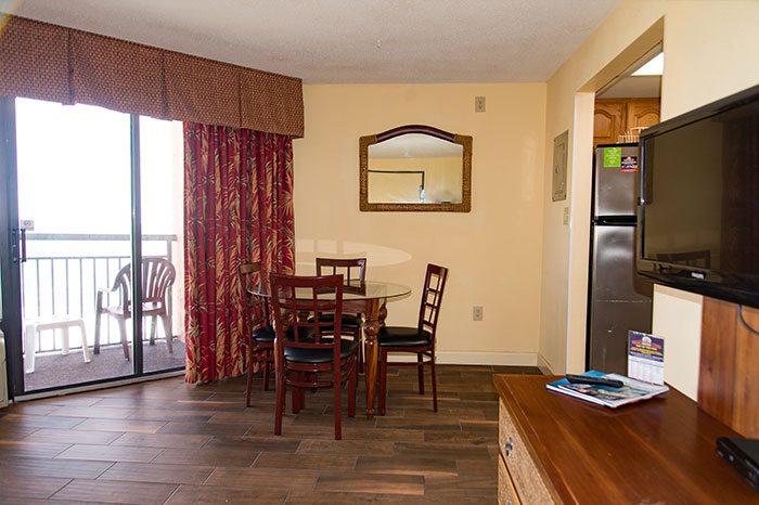 Monterey Bay Suites - thumb 19