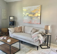 Feel at Home a 3 Minute Walk from the Beach - Tourism Bookings