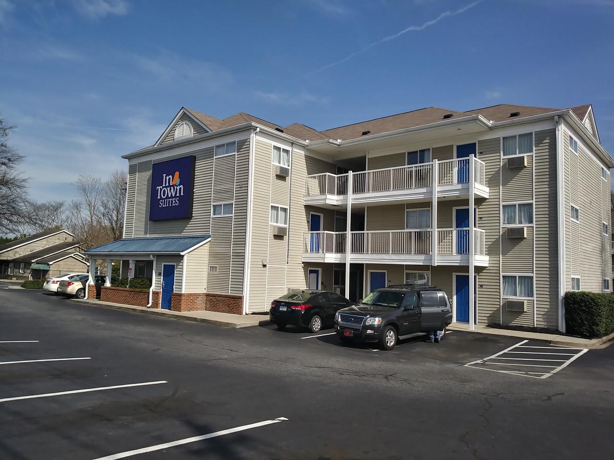 InTown Suites Extended Stay Greenville SC - Wade Hampton - thumb 1