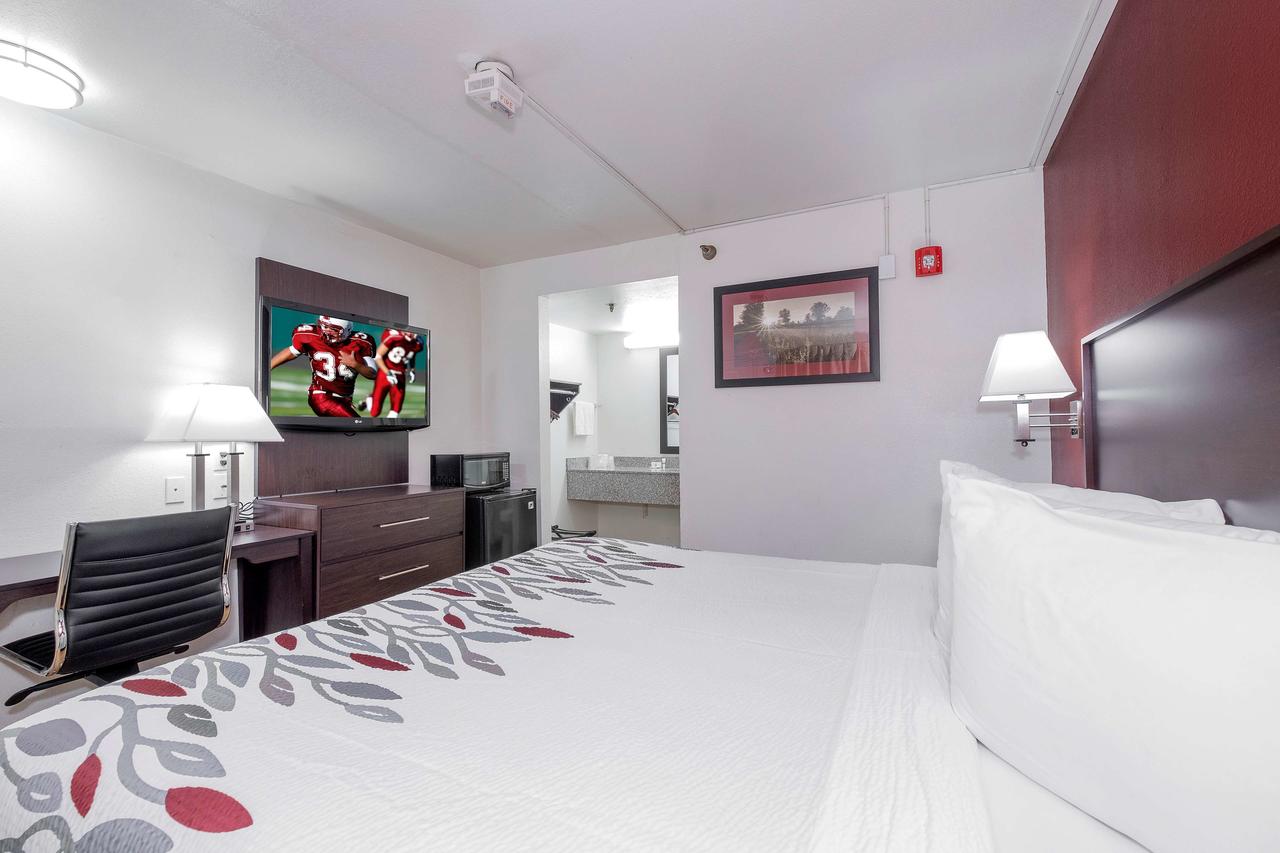 Red Roof Inn & Suites Spartanburg I-85 - thumb 10