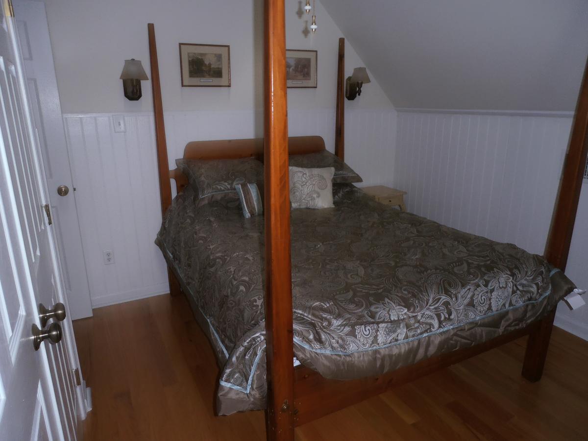 Tudor Oaks Inn - thumb 18