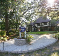 Tudor Oaks Inn - Tourism Bookings