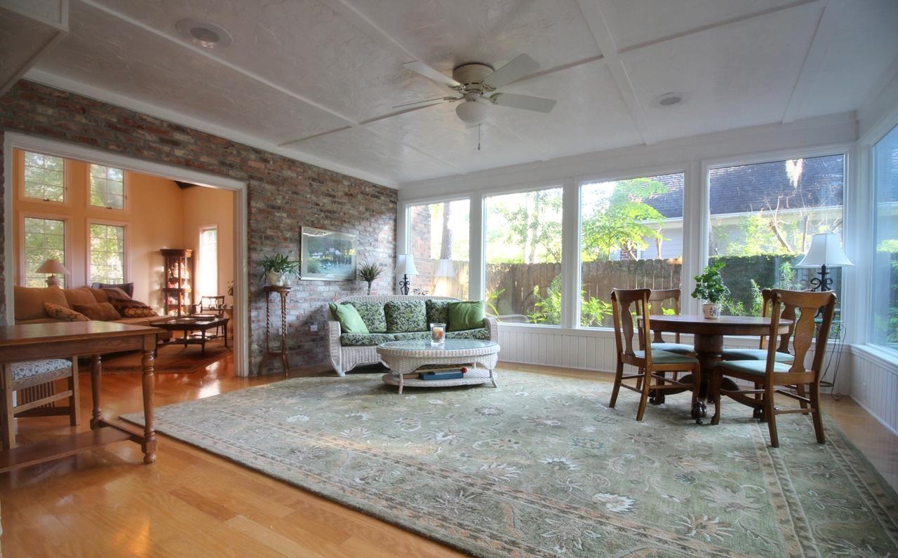 Tudor Oaks Inn - thumb 9