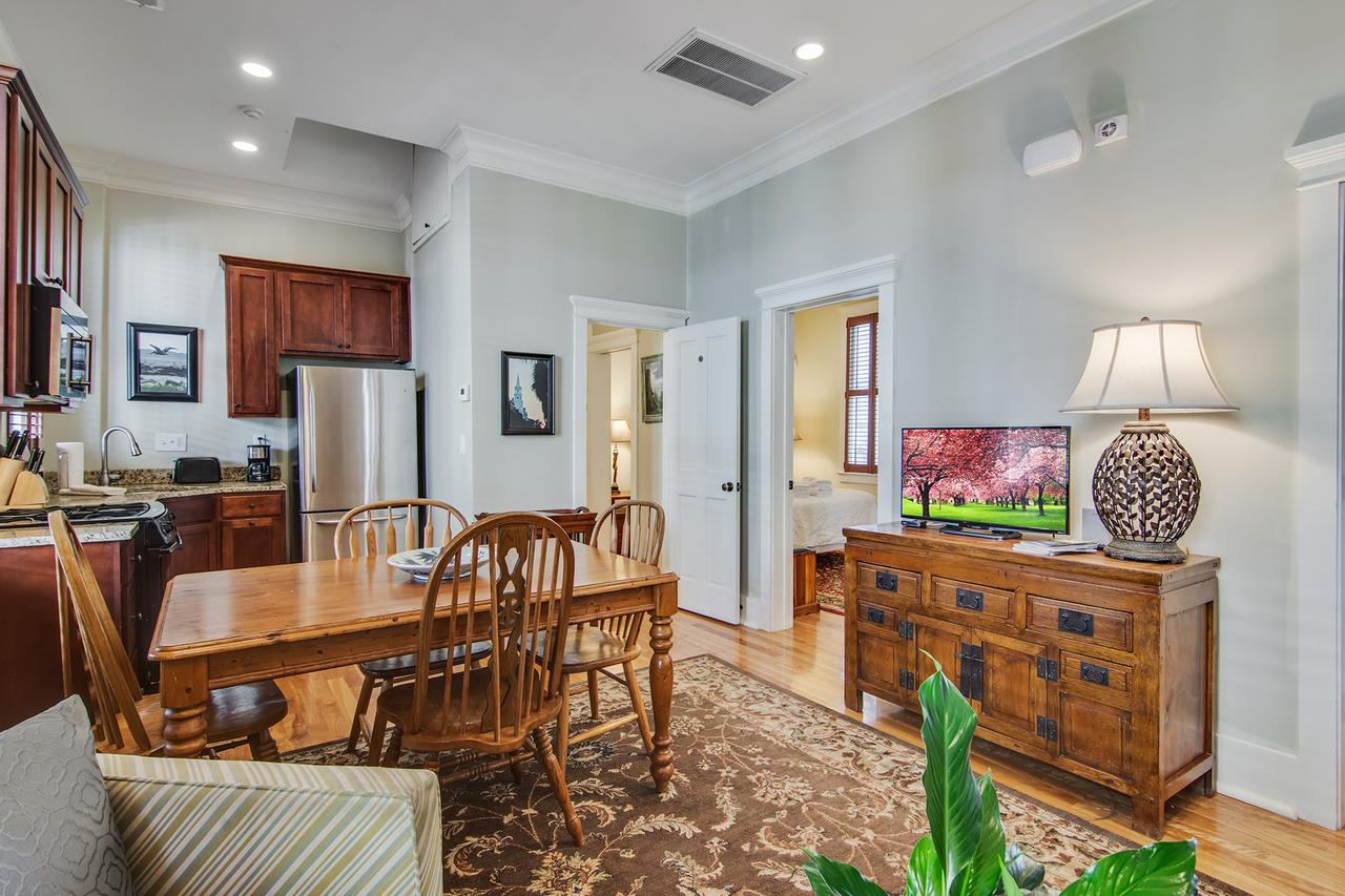 227 Historic Apartments - thumb 17