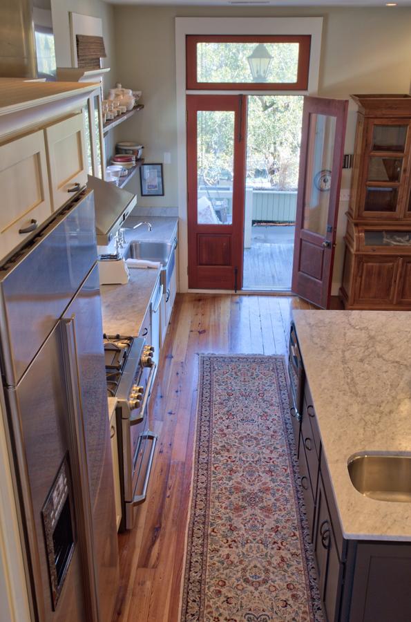 227 Historic Apartments - thumb 37