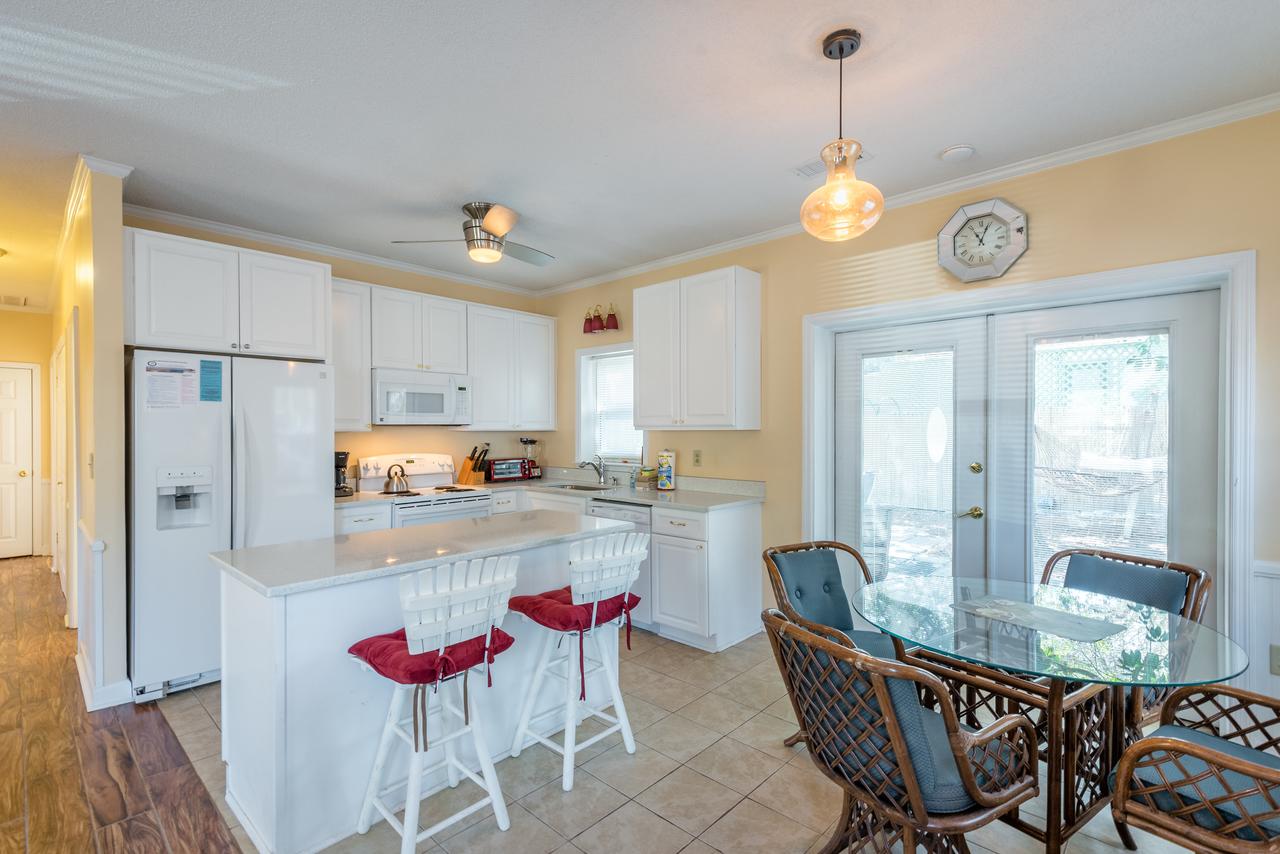 201 E Huron Starrs Folly - thumb 1