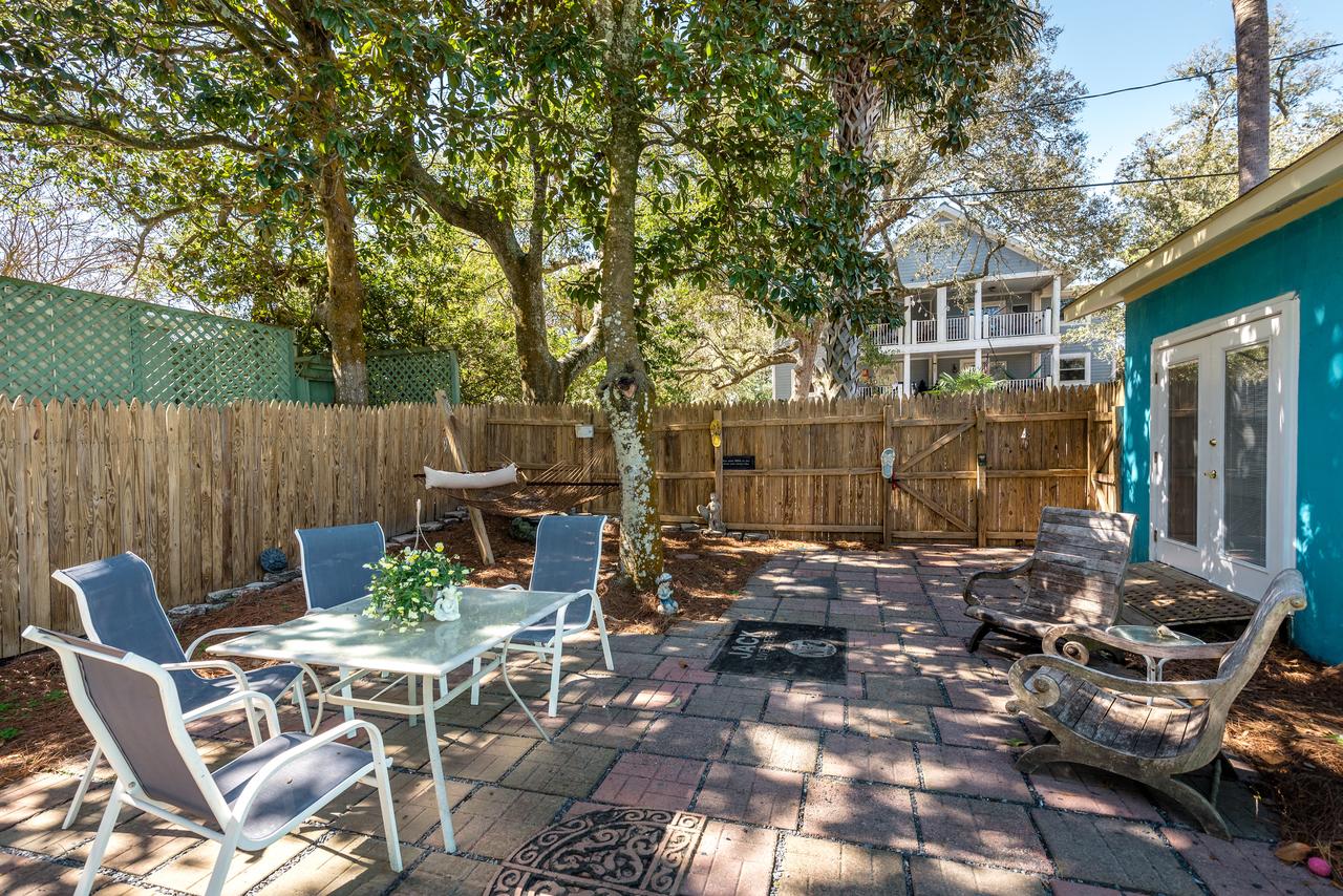 201 E Huron Starrs Folly - thumb 21