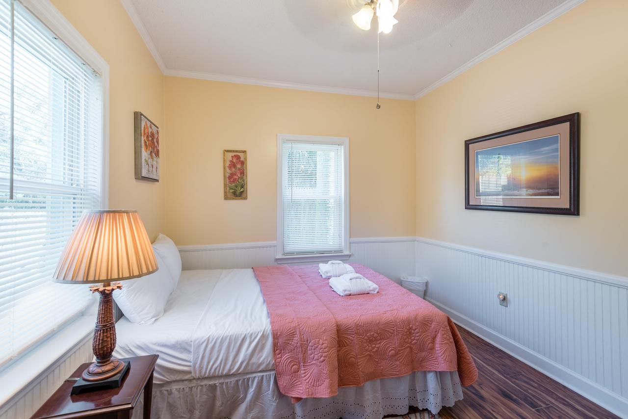 201 E Huron Starrs Folly - thumb 6