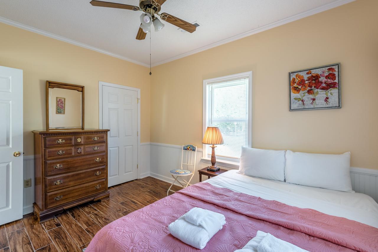 201 E Huron Starrs Folly - thumb 19