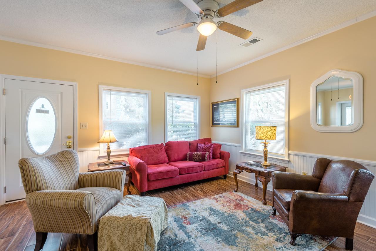 201 E Huron Starrs Folly - thumb 8