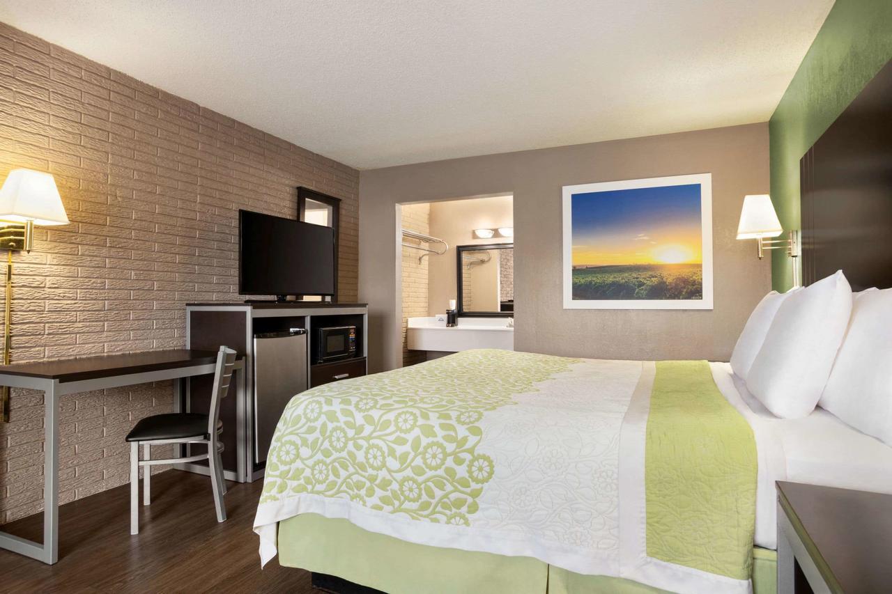 Days Inn By Wyndham Hardeeville/ I-95 State Line - thumb 33