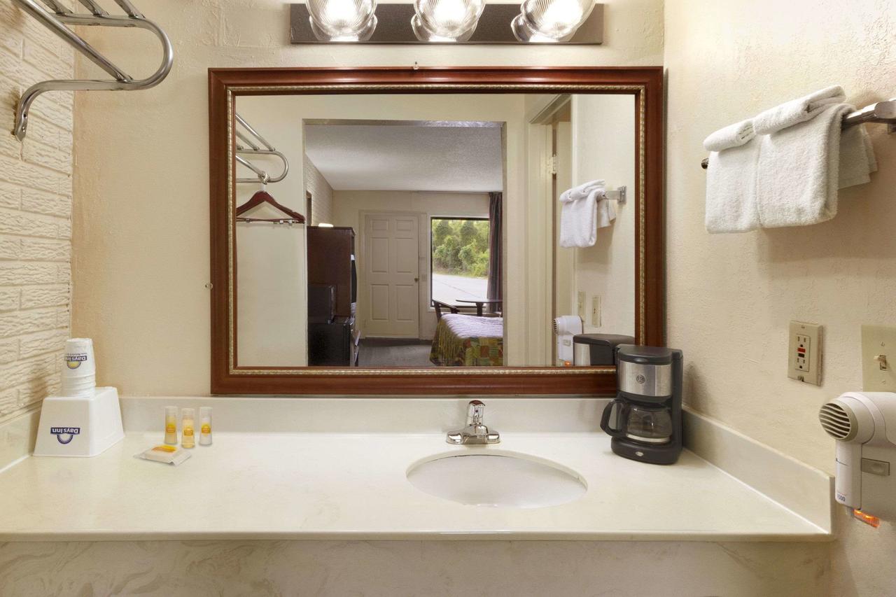 Days Inn By Wyndham Hardeeville/ I-95 State Line - thumb 13