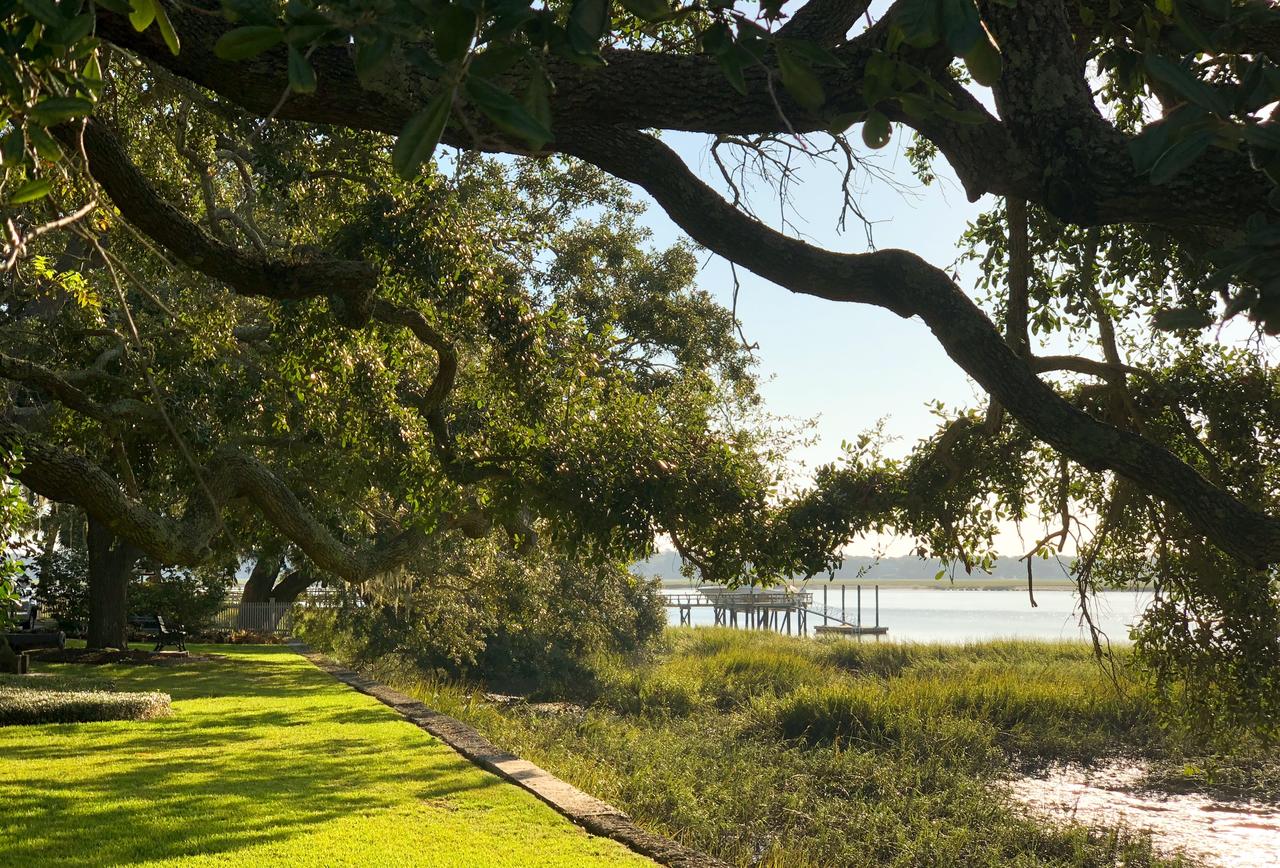 Stylish Downtown Cottage - Prime Historic Location - thumb 41