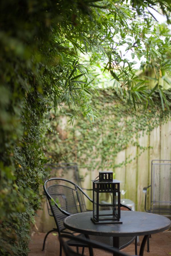 Stylish Downtown Cottage - Prime Historic Location - thumb 20