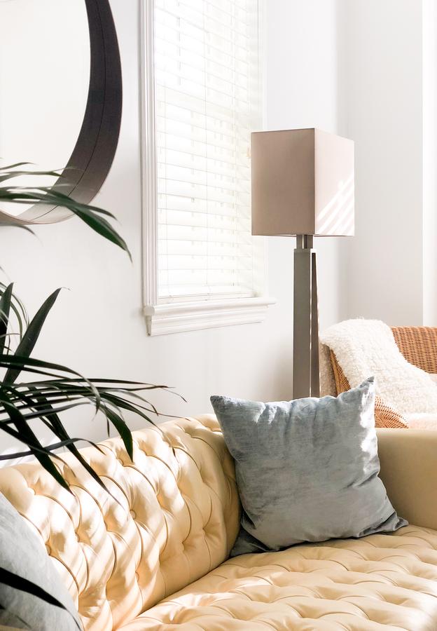 Stylish Downtown Cottage - Prime Historic Location - thumb 3