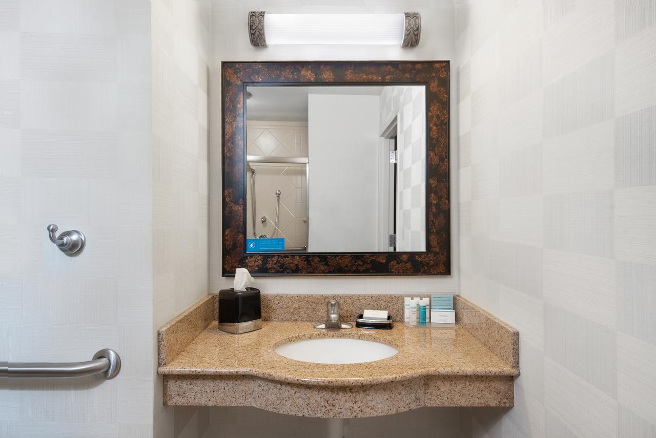 Hampton Inn & Suites Greenville-Downtown-Riverplace - thumb 20