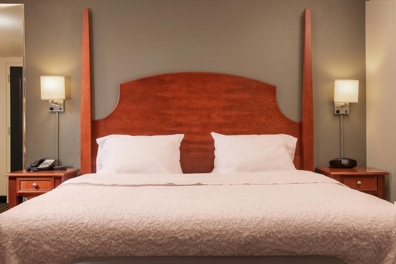 Hampton Inn & Suites Greenville-Downtown-Riverplace - thumb 17