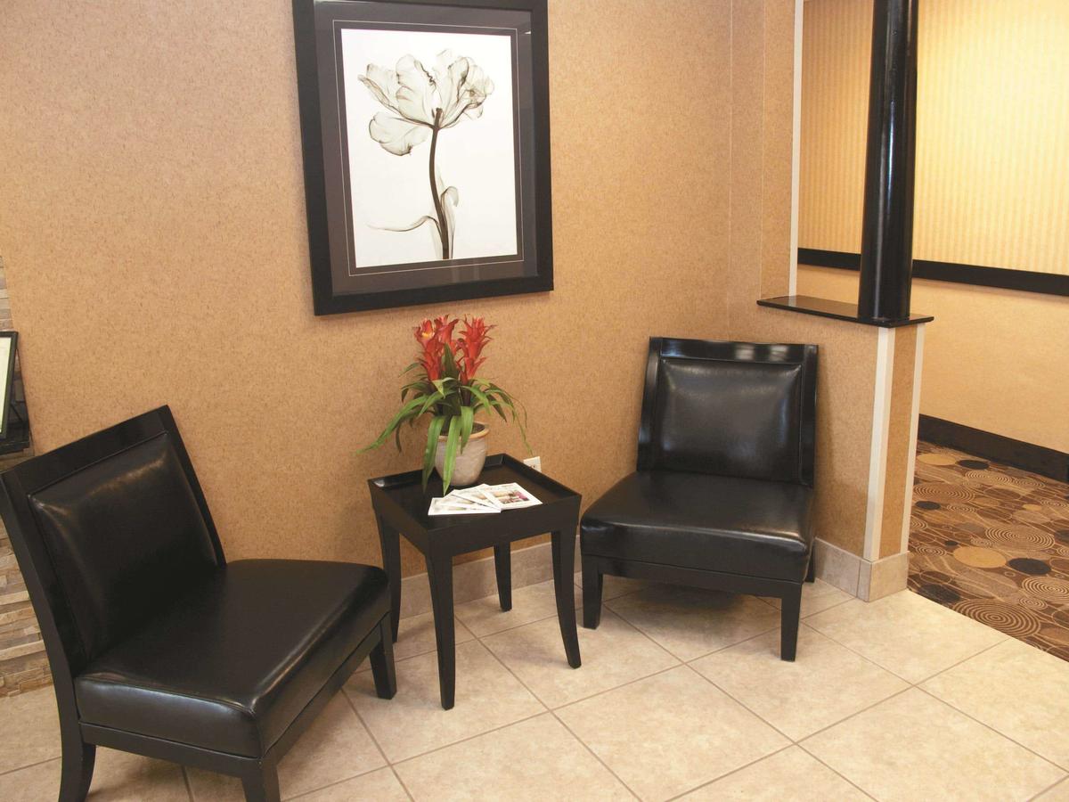 La Quinta Inn By Wyndham Columbia SE / Fort Jackson - thumb 6