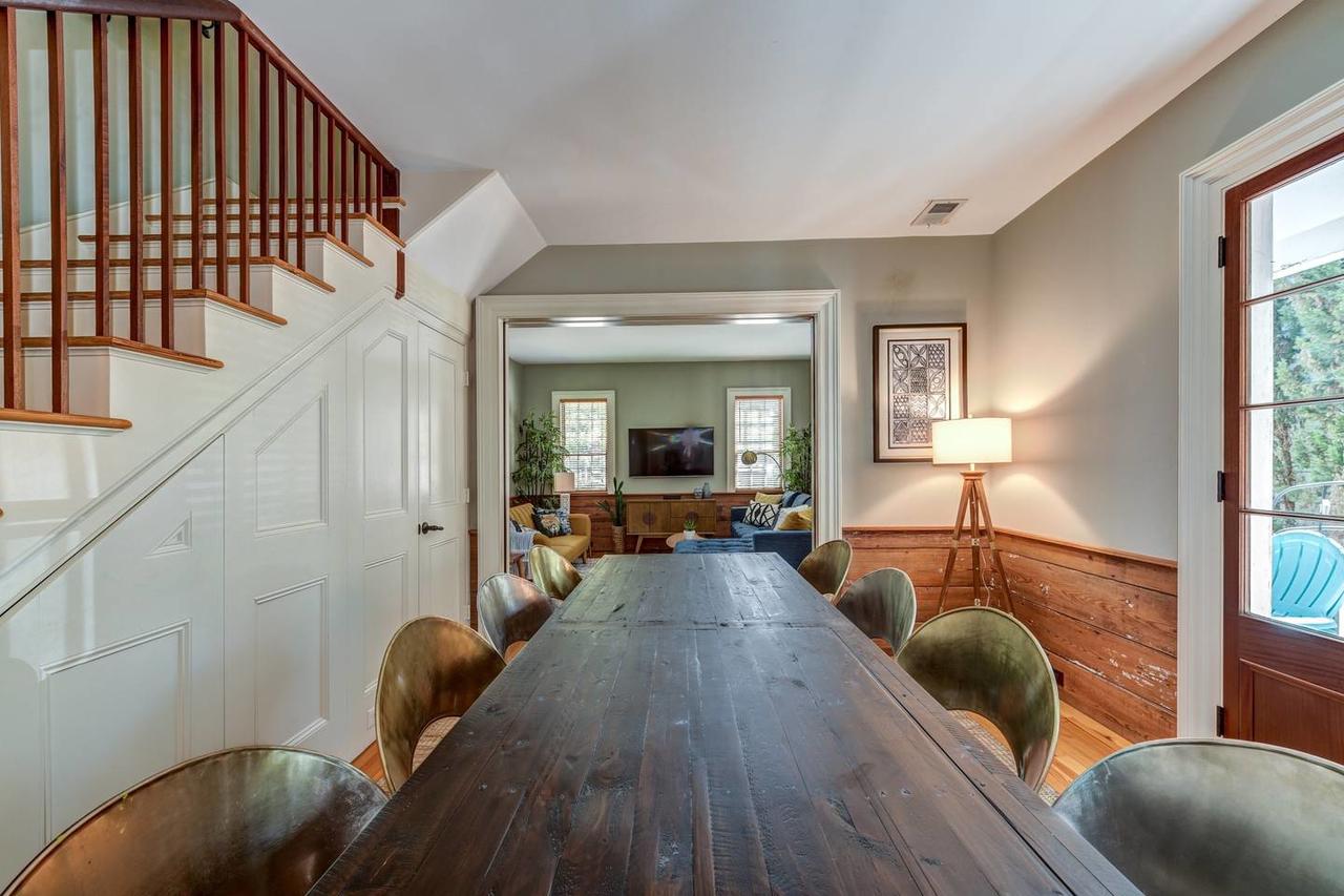 2 Story-house, Courtyard, Historic Architecture - thumb 22