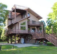 Whitmarsh- 6 Bedroom home - Tourism Bookings